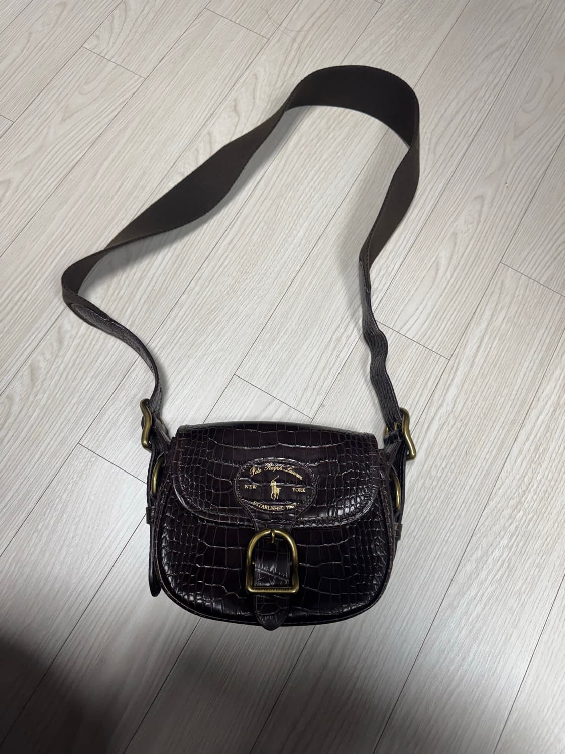 폴로 랄프로렌 레더 숄더백 상품이미지1