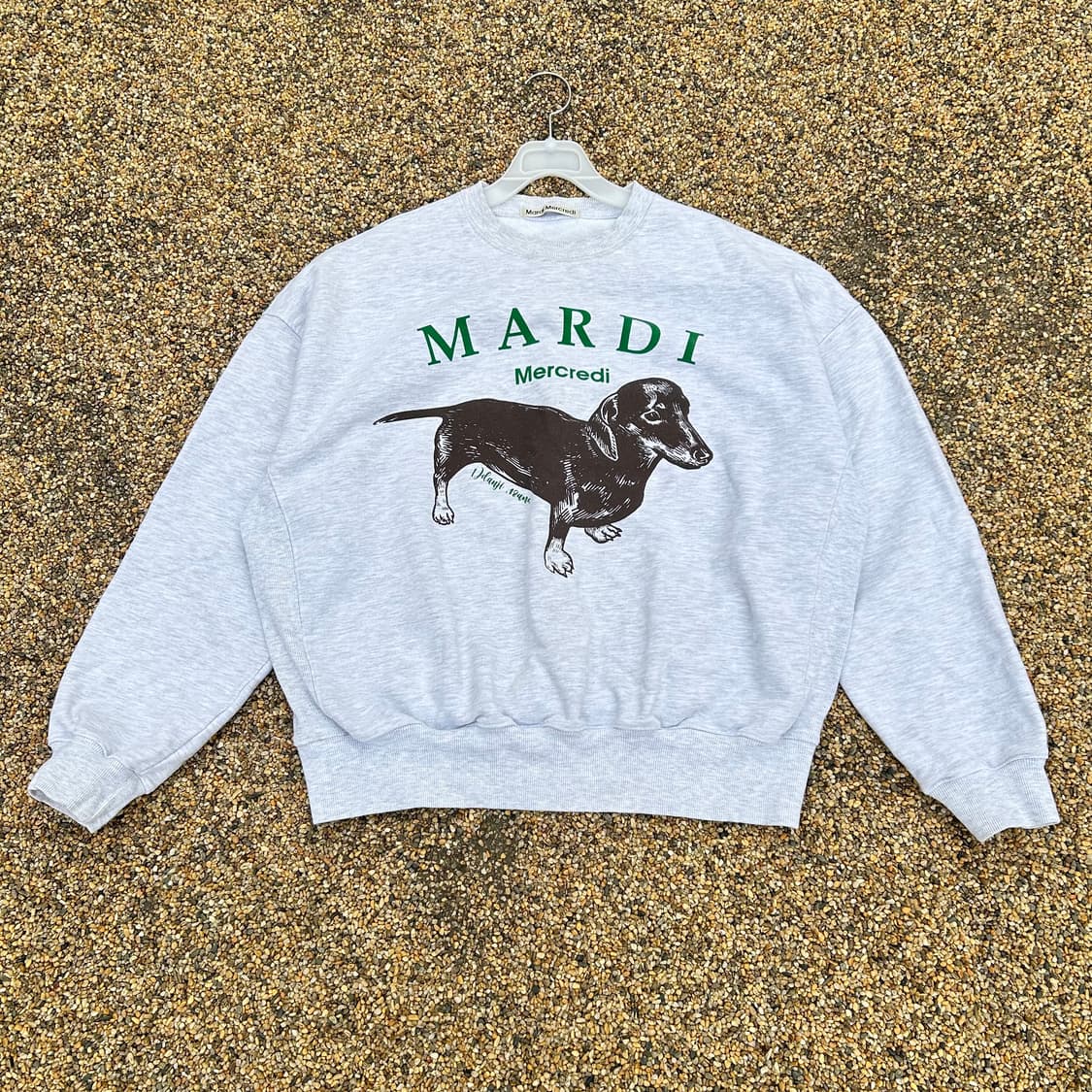 마르디 메크르디 닥스훈트 맨투맨 상품이미지1