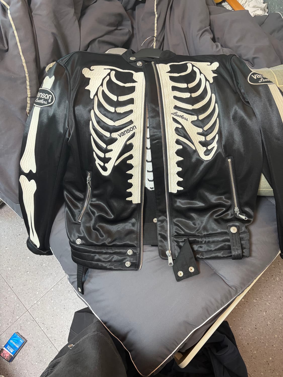 밴슨 스켈레톤 자켓  상품이미지1