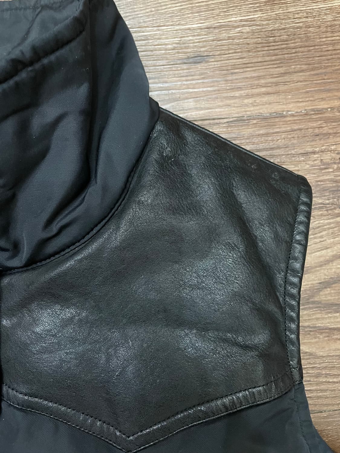 폴로 랄프로렌 소가죽 장식 구스다운 푸퍼 베스트 블랙 상품이미지5