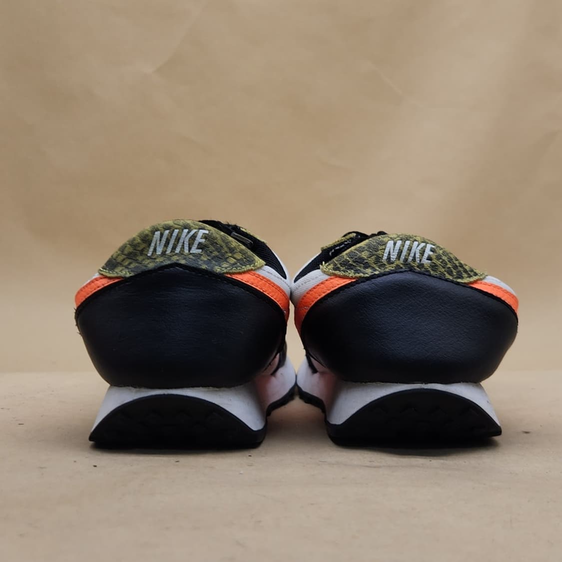 나이키 데이브레이크 토탈오렌지 운동화245  상품이미지4