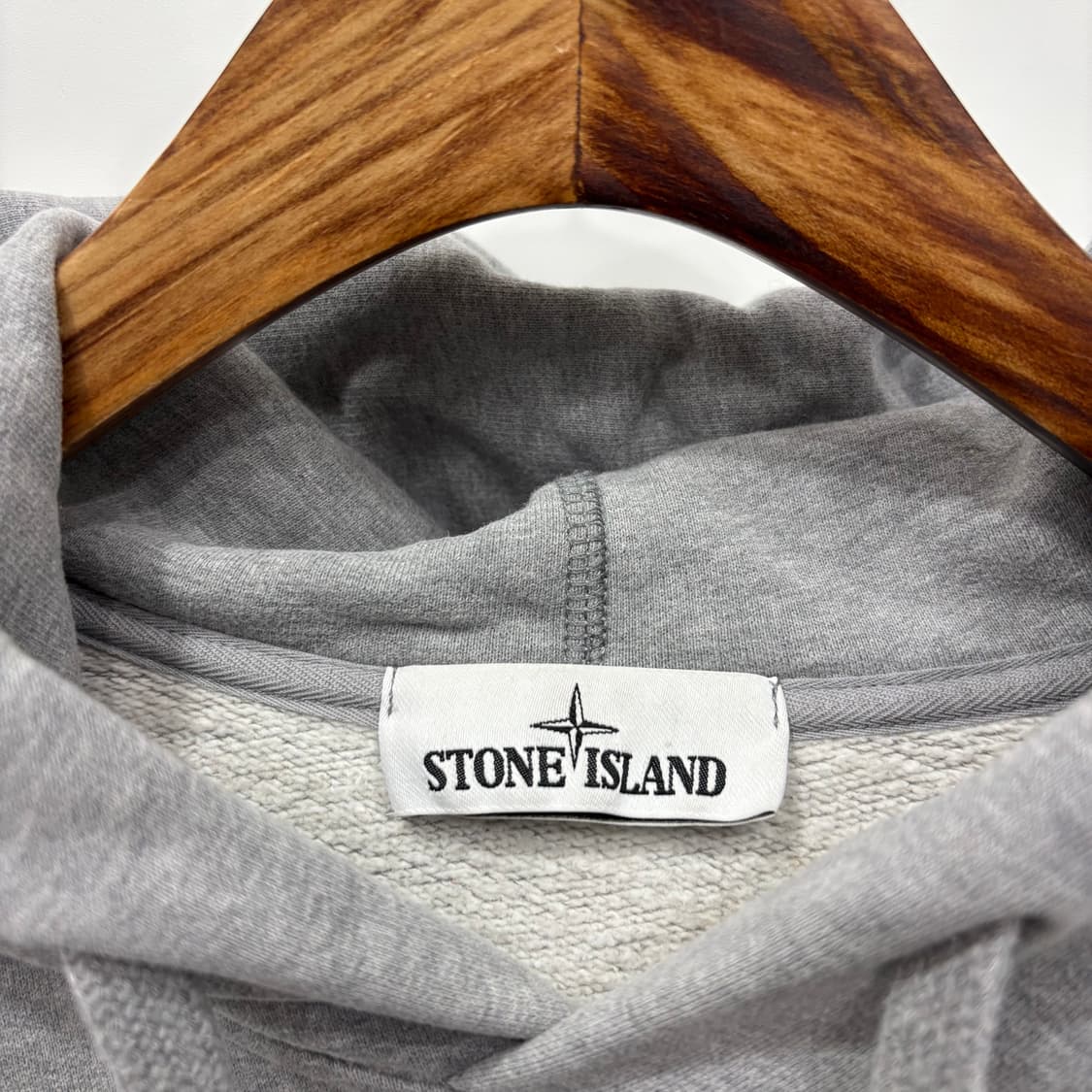 (M) Stone Island 와펜 패치 후드 스웨트셔츠 상품이미지5