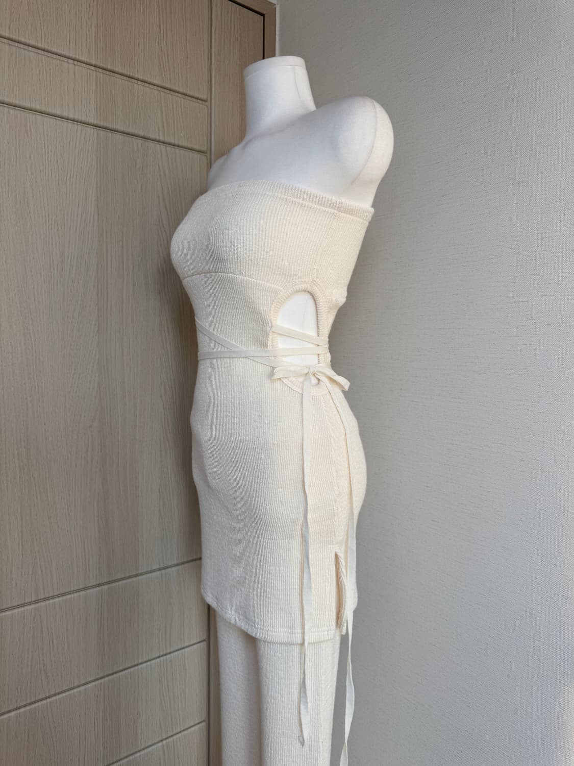 쓰리타임즈) 니트 튜브탑 원피스 팬츠 세트 상품이미지4