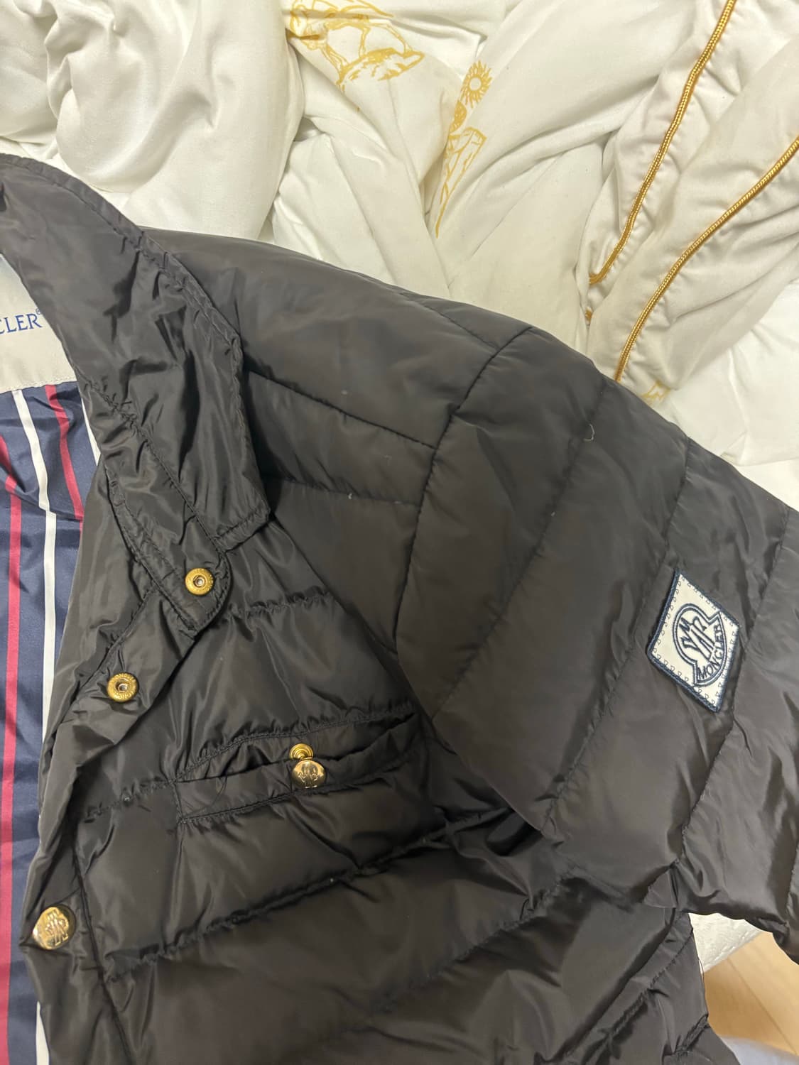 몽클레어 감마블루 블랙 경량패딩 상품이미지8