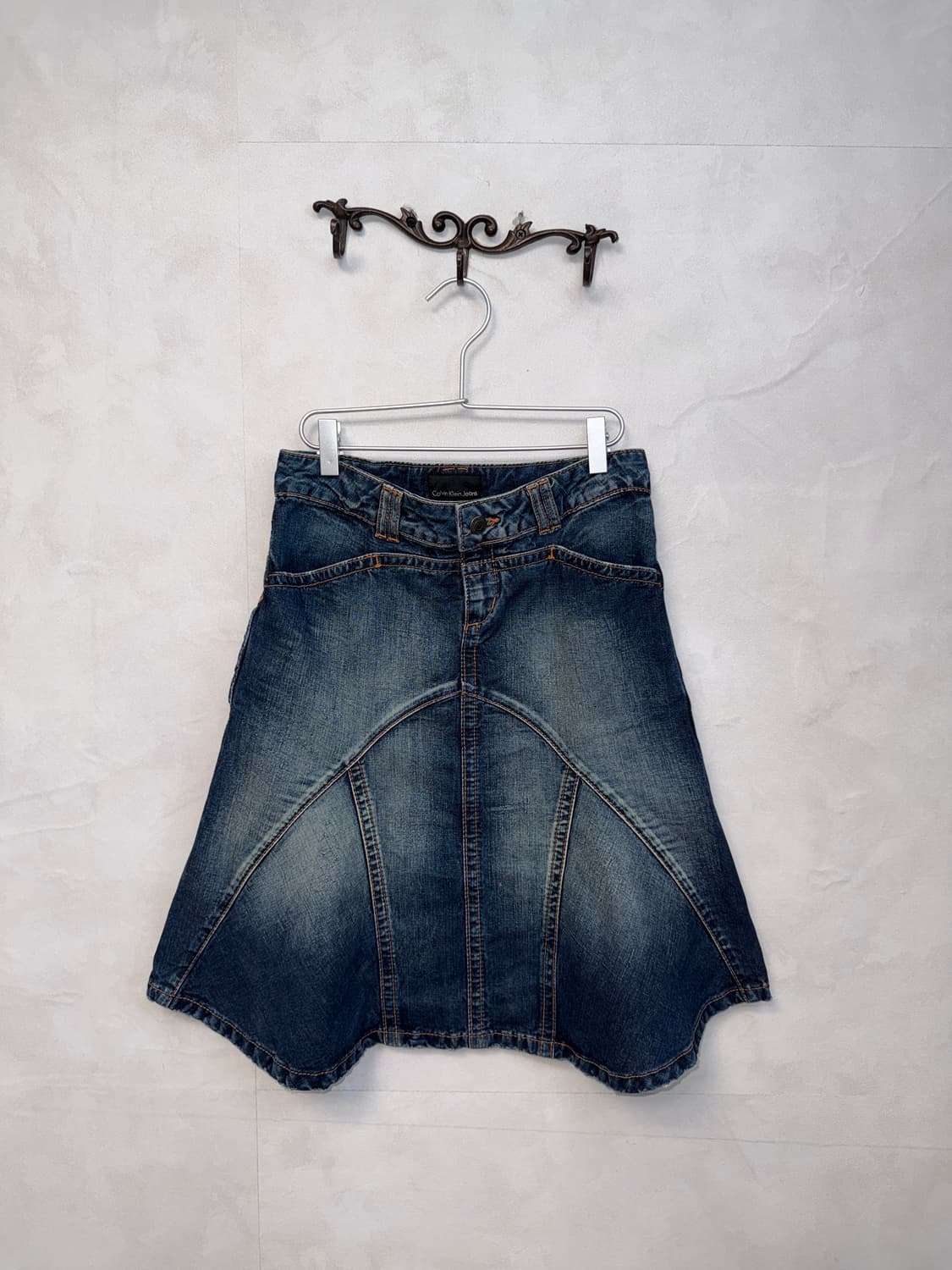 Calvin Klein washing denim line midi sk 상품이미지1