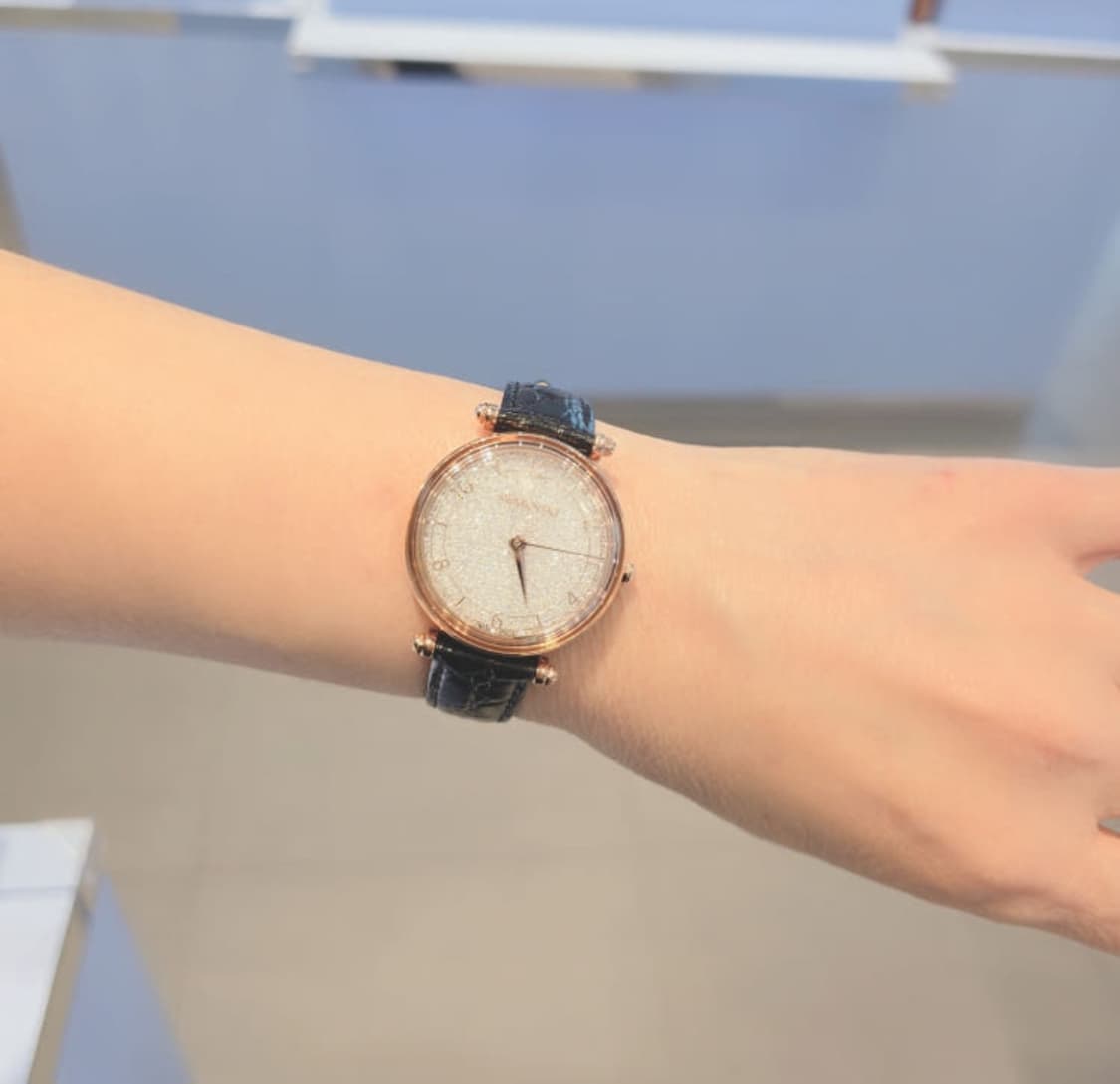 정가60만~새제품)스와로브스키 블랙 크리스탈린 시계 정품 상품이미지2