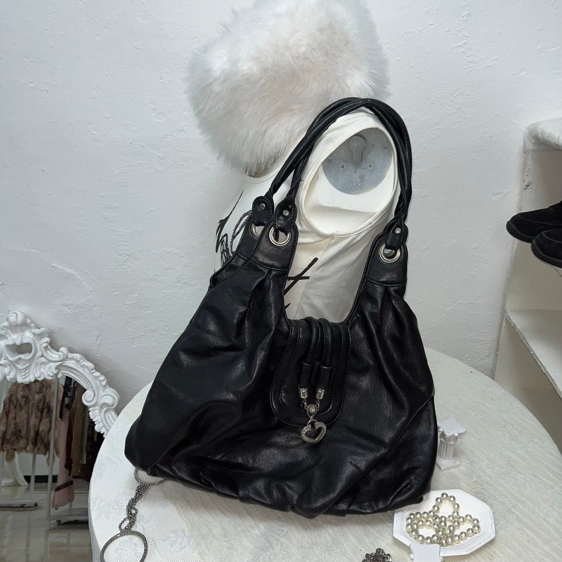 빈티지 하트 큐빅 숄더백 상품이미지1