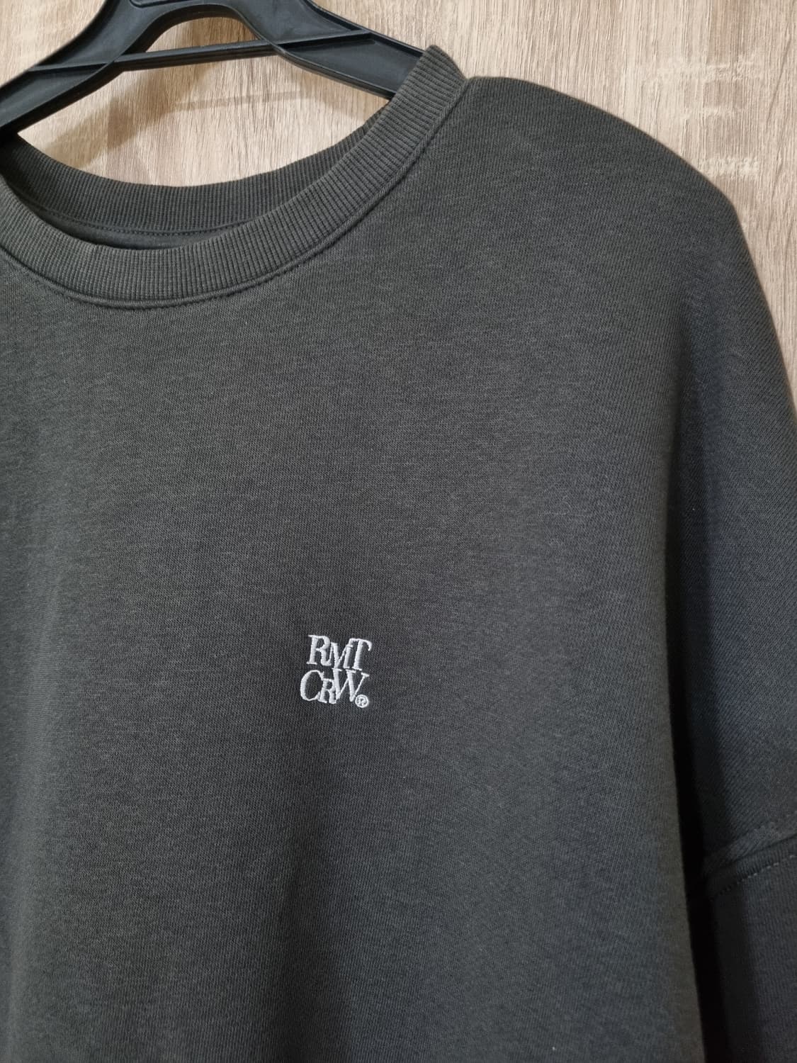 로맨틱크라운 프린팅맨투맨 상품이미지3