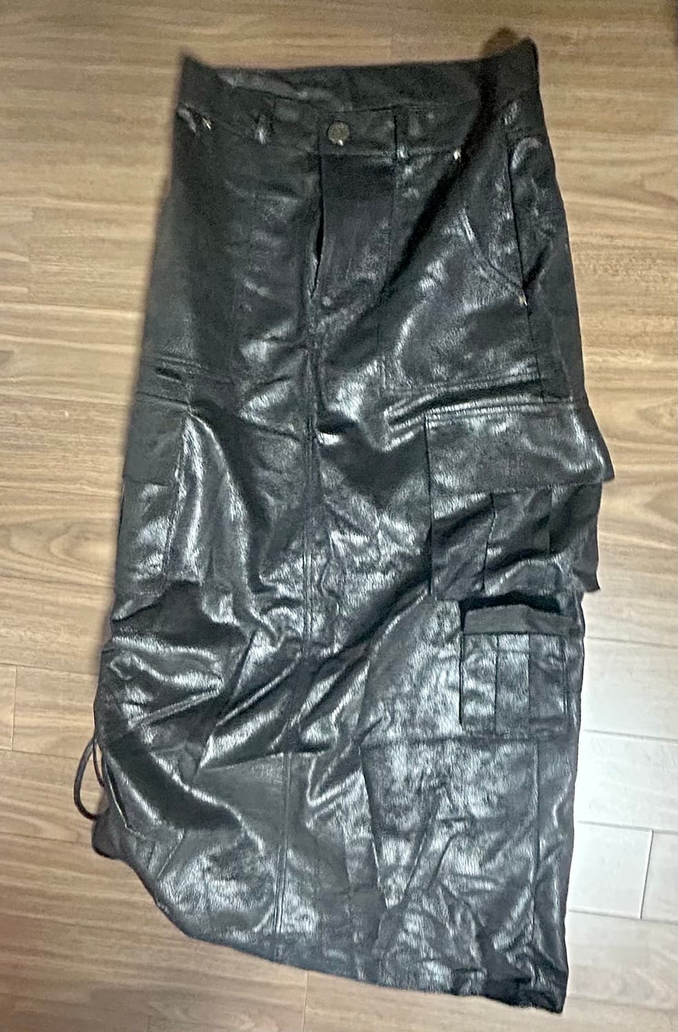 러브이즈트루 카고 스커트 블랙 상품이미지2