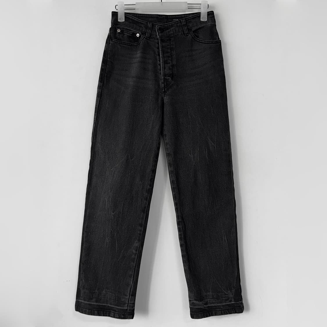 시스템 버튼 포인트 블랙 데님 팬츠 상품이미지2