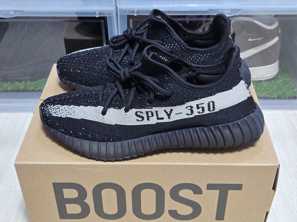 [판매](260)아디다스 이지 부스트 350 V2 코어 블랙 화이트 상품이미지1