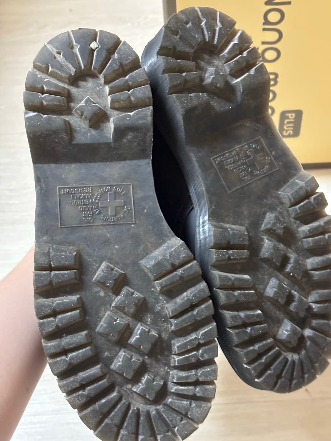 UK3) 닥터마틴 벡스 3홀 225 상품이미지7