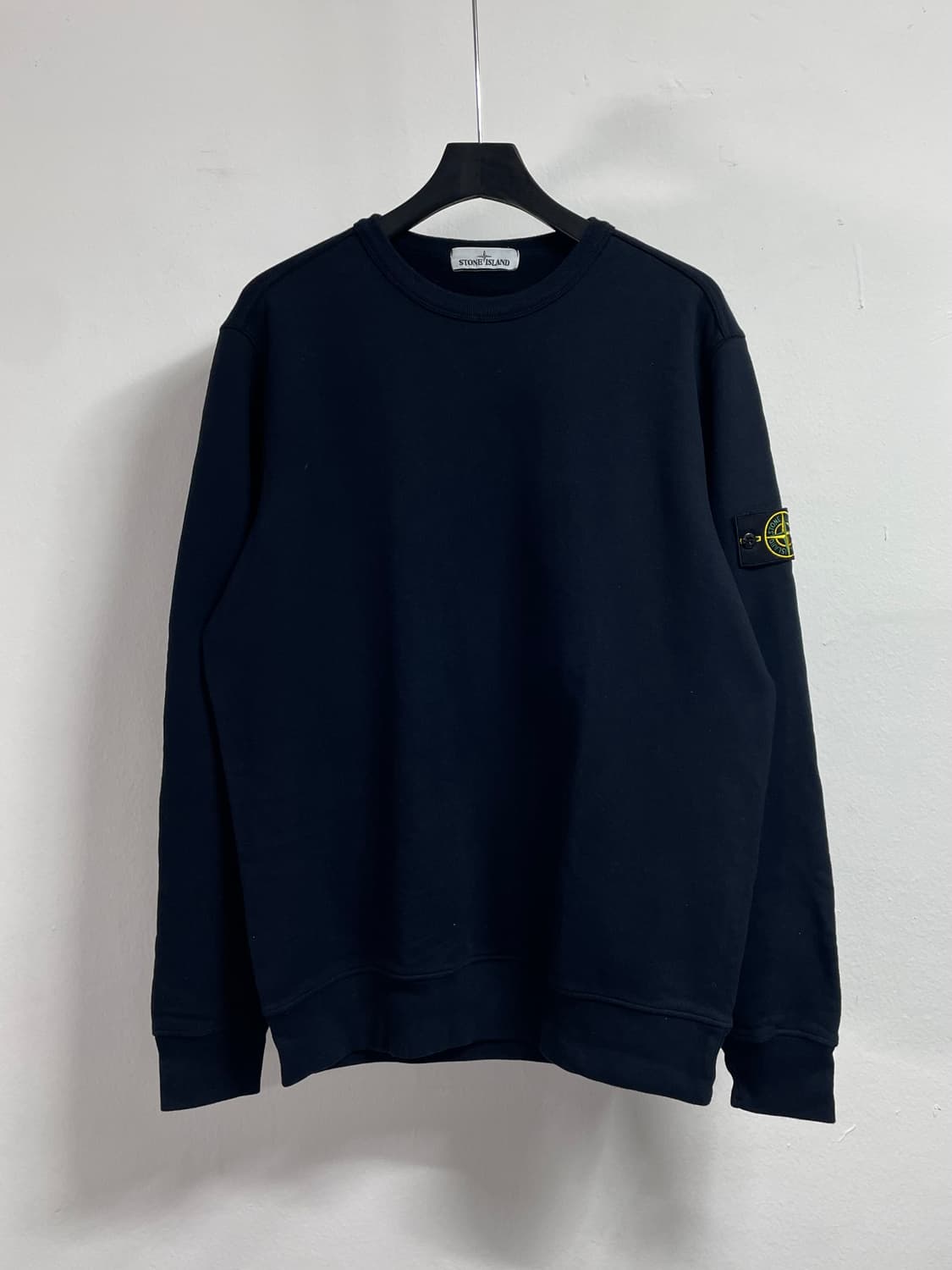 스톤아일랜드 와펜 맨투맨 (on.552) 상품이미지1