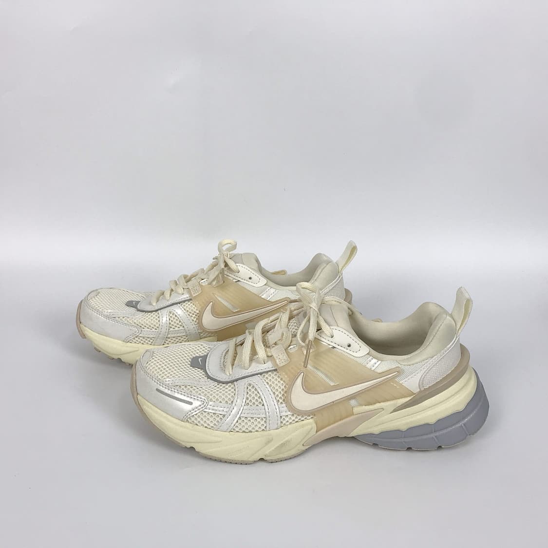 나이키 V2K 런 운동화 신발 여성255 상품이미지3