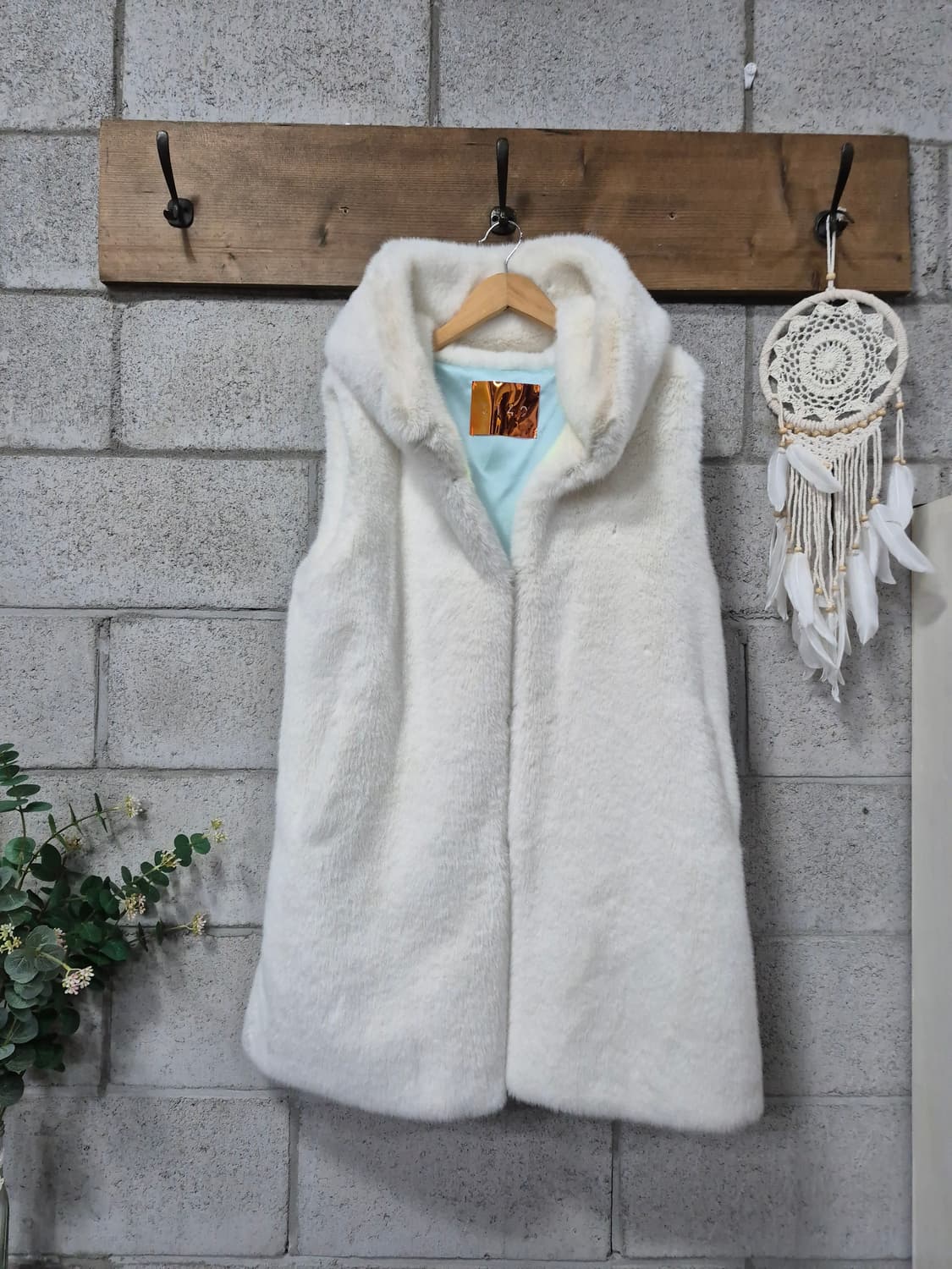 우버하우스 날개 에코퍼 베스트 상품이미지2