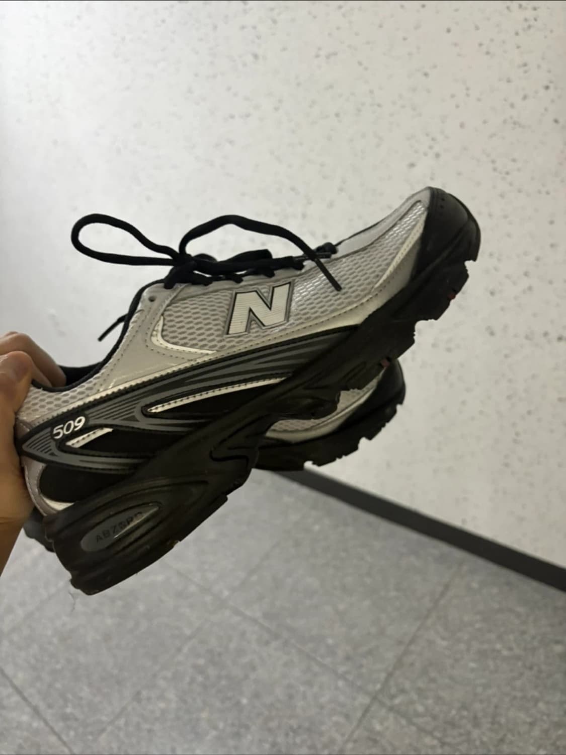 뉴발란스 509 블랙그레이 270 1회착 급처 상품이미지2