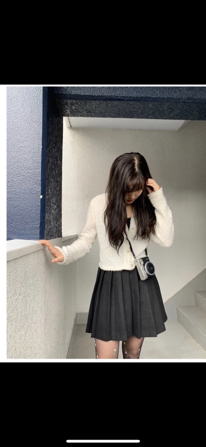 아이보리 부클 뽀글이 크롭 울 가디건 상품이미지2