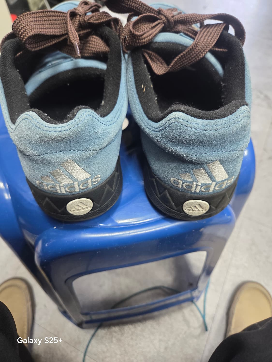 아디그다스  스웨이드   운동화 상품이미지3