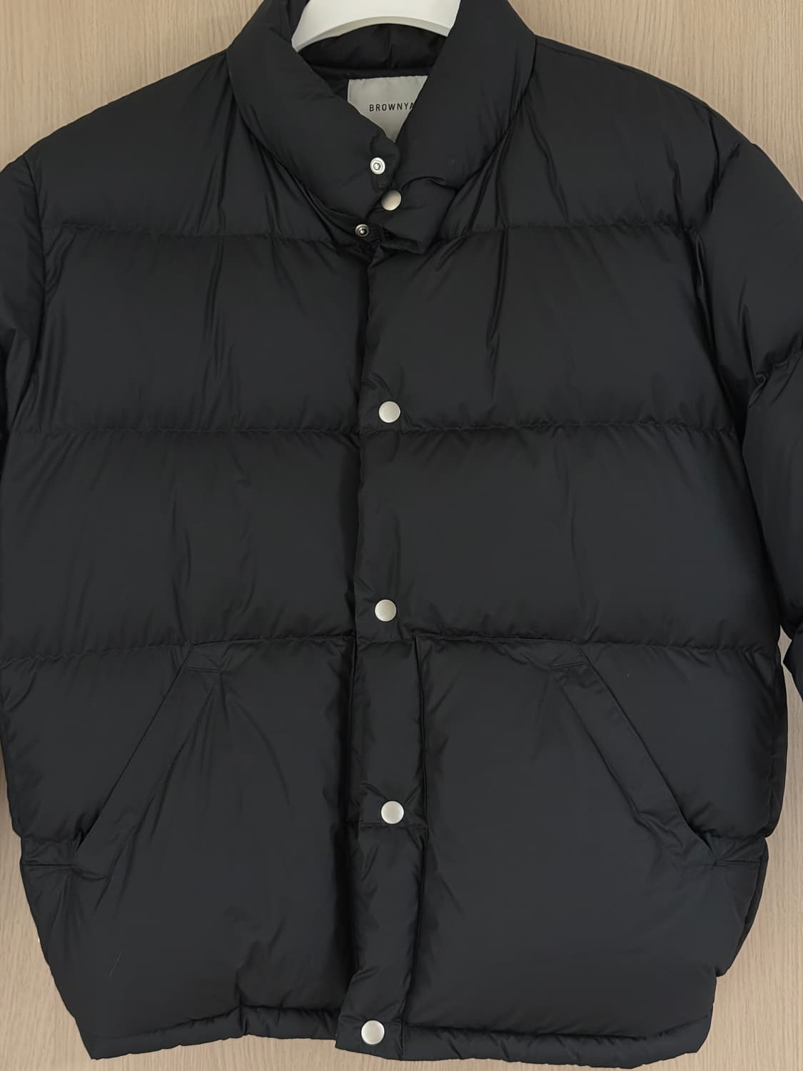 브라운야드 푸퍼 다운 블랙 25시즌 팝니다! 상품이미지3