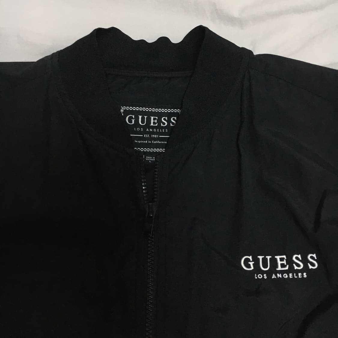 게스 바람막이 상품이미지2