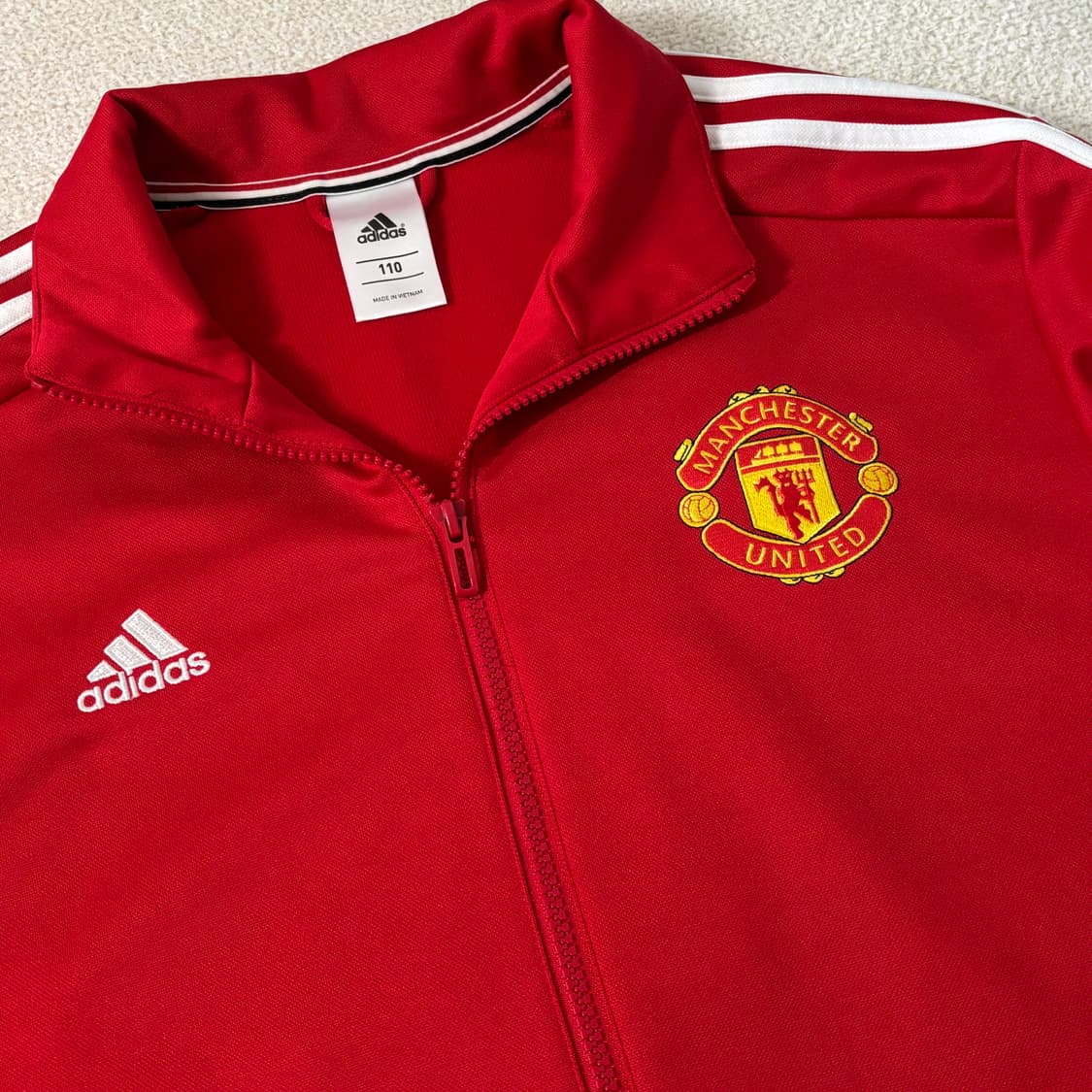 아디다스 맨체스터 유나이티드 레드 로고 져지 상품이미지2