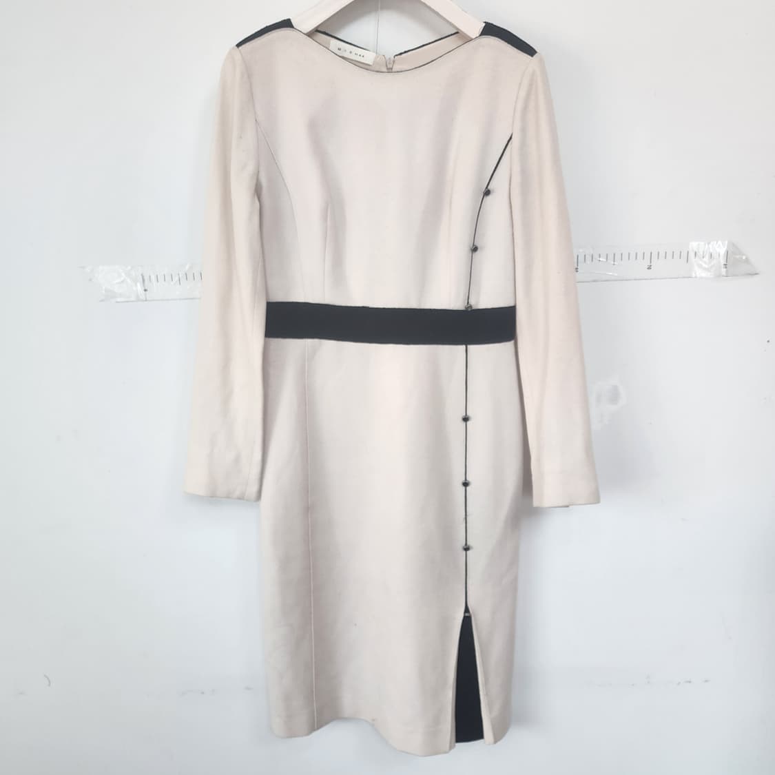 미샤 하객룩 원피스 아이보리 블랙 배색 상품이미지1