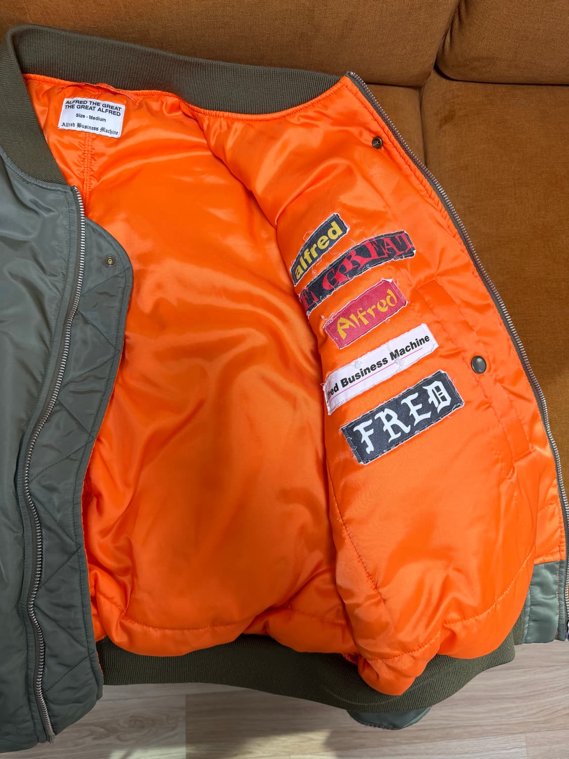 알프레드 리버시블 패치워크 봄버 MA1 상품이미지4