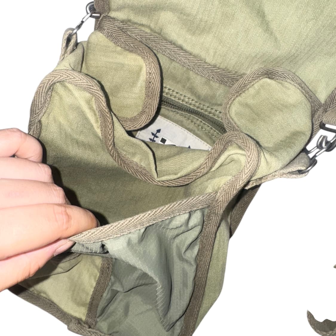 Diesel khaki mini cross canvas bag 상품이미지3