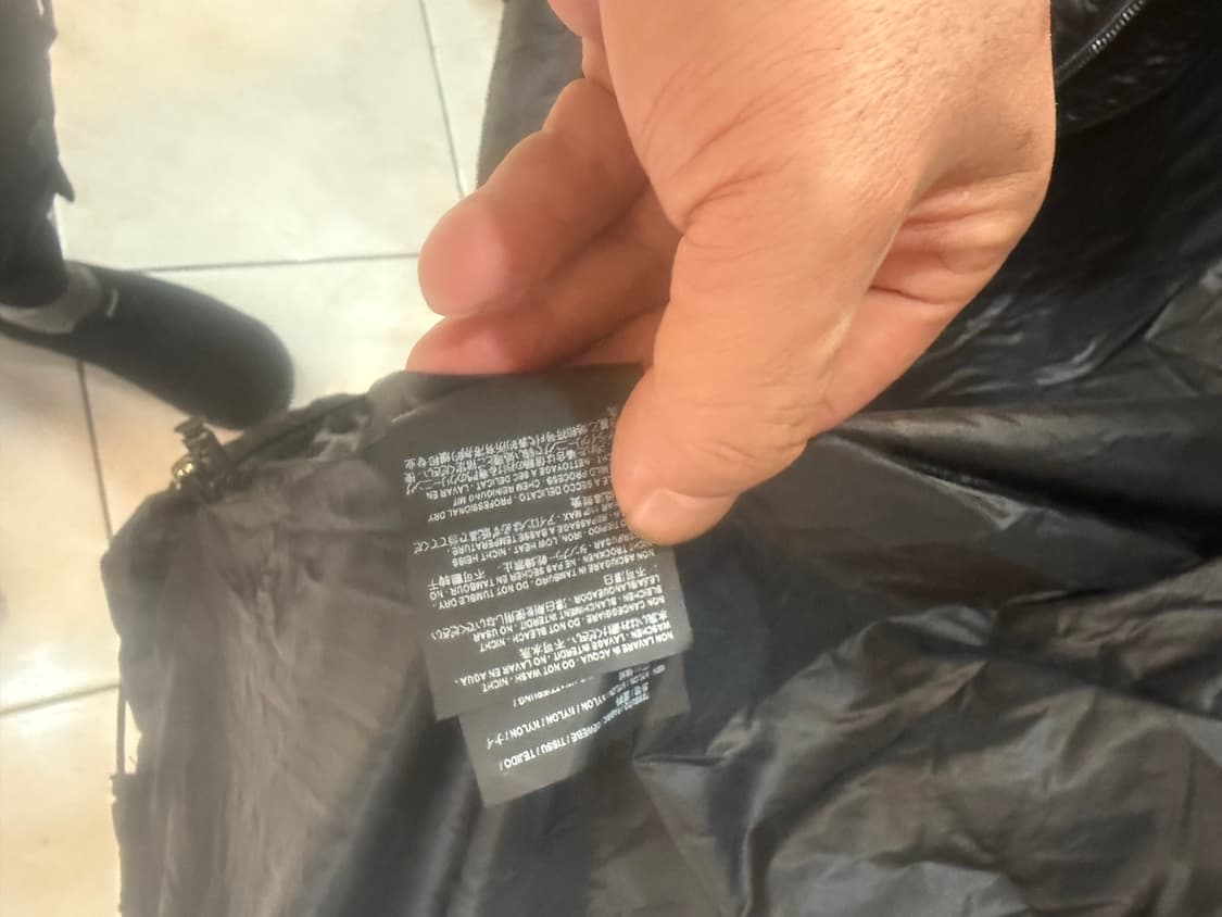 36/66 정품 발렌시아가 puffer 패딩 팝니다 상품이미지6