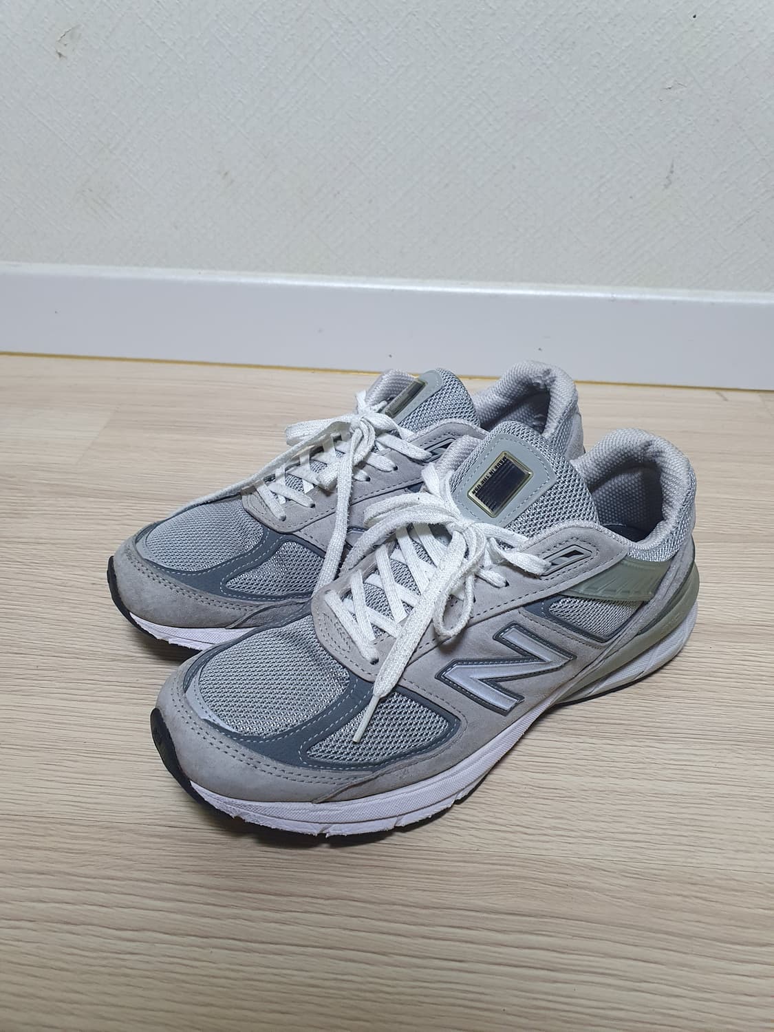 뉴발란스 990v5 그레이 운동화 270 상품이미지4