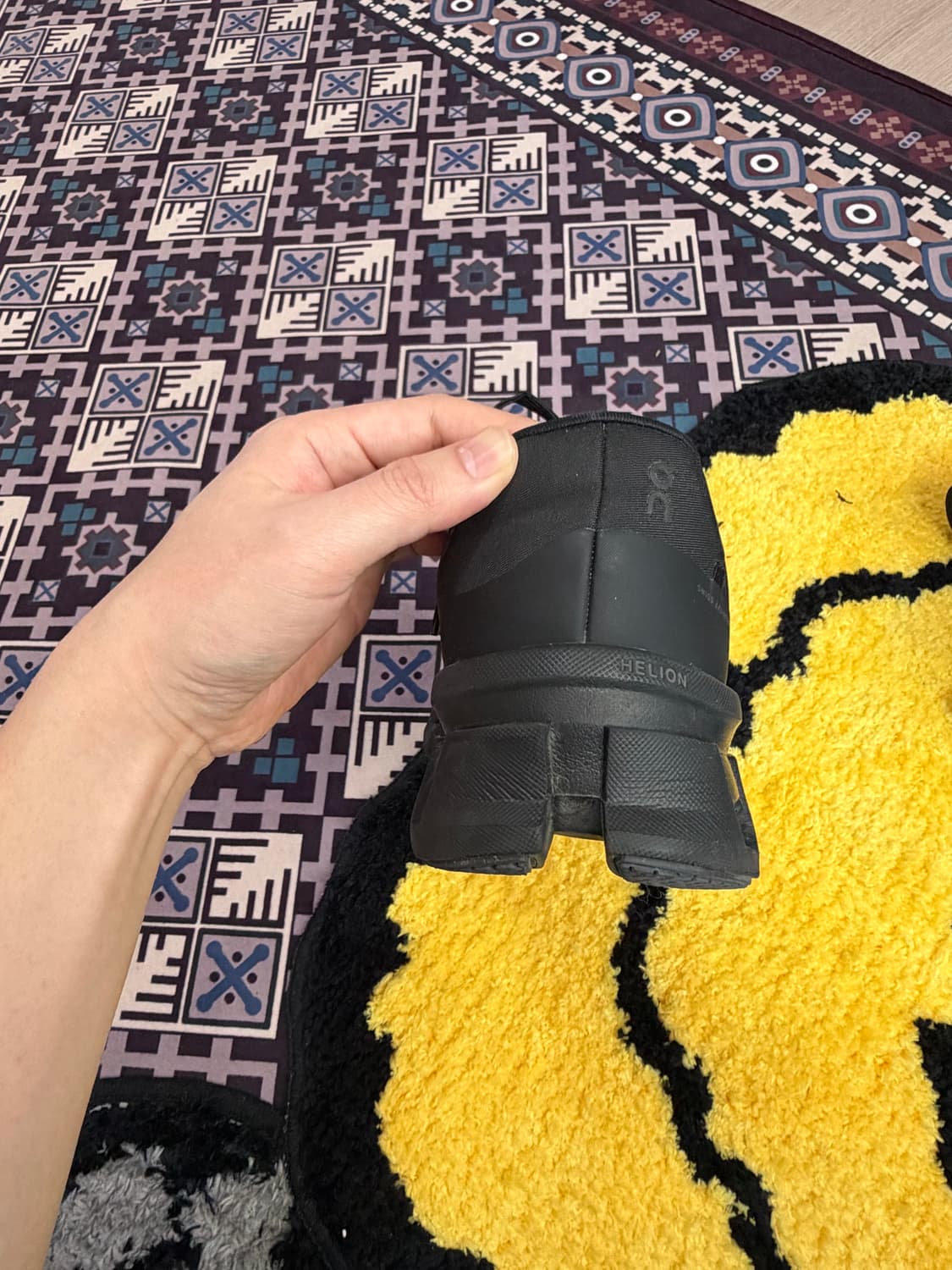 [42.5, 275] 온러닝 파프 클라우드몬스터2 블랙 마그넷 상품이미지4