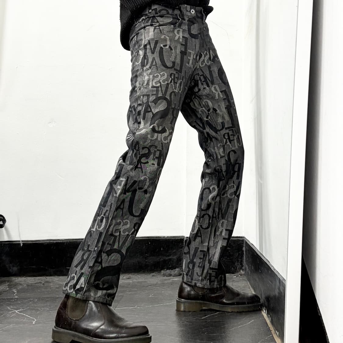 베르사체 클래식 멀티로고 데님 팬츠 상품이미지3