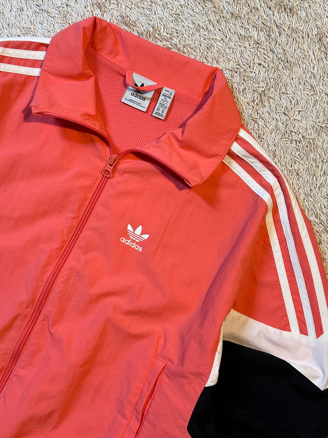 아디다스 ADIDAS 배색 우븐 바람막이 자켓 핑크 상품이미지2