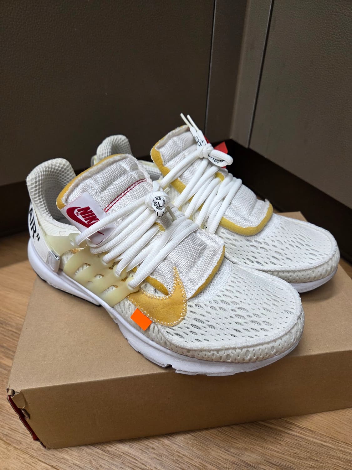 오프화이트 × 나이키 에어 프레스토 화이트 260 상품이미지4