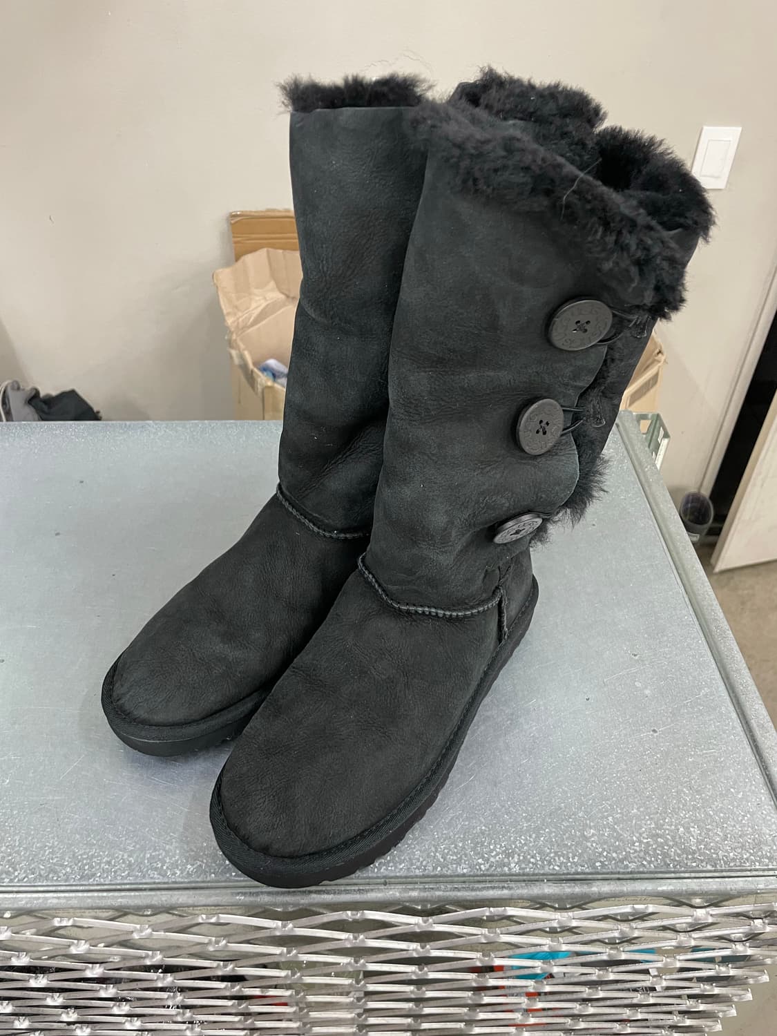 어그 베일리버튼 트리플릿2 250 상품이미지2