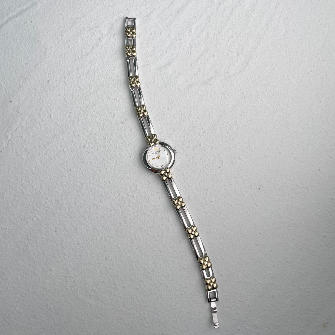 (새상품컨디션)꾸레쥬 플라워시계/꾸레쥬 y2k/뱅글시계/모리걸/갸루 상품이미지3