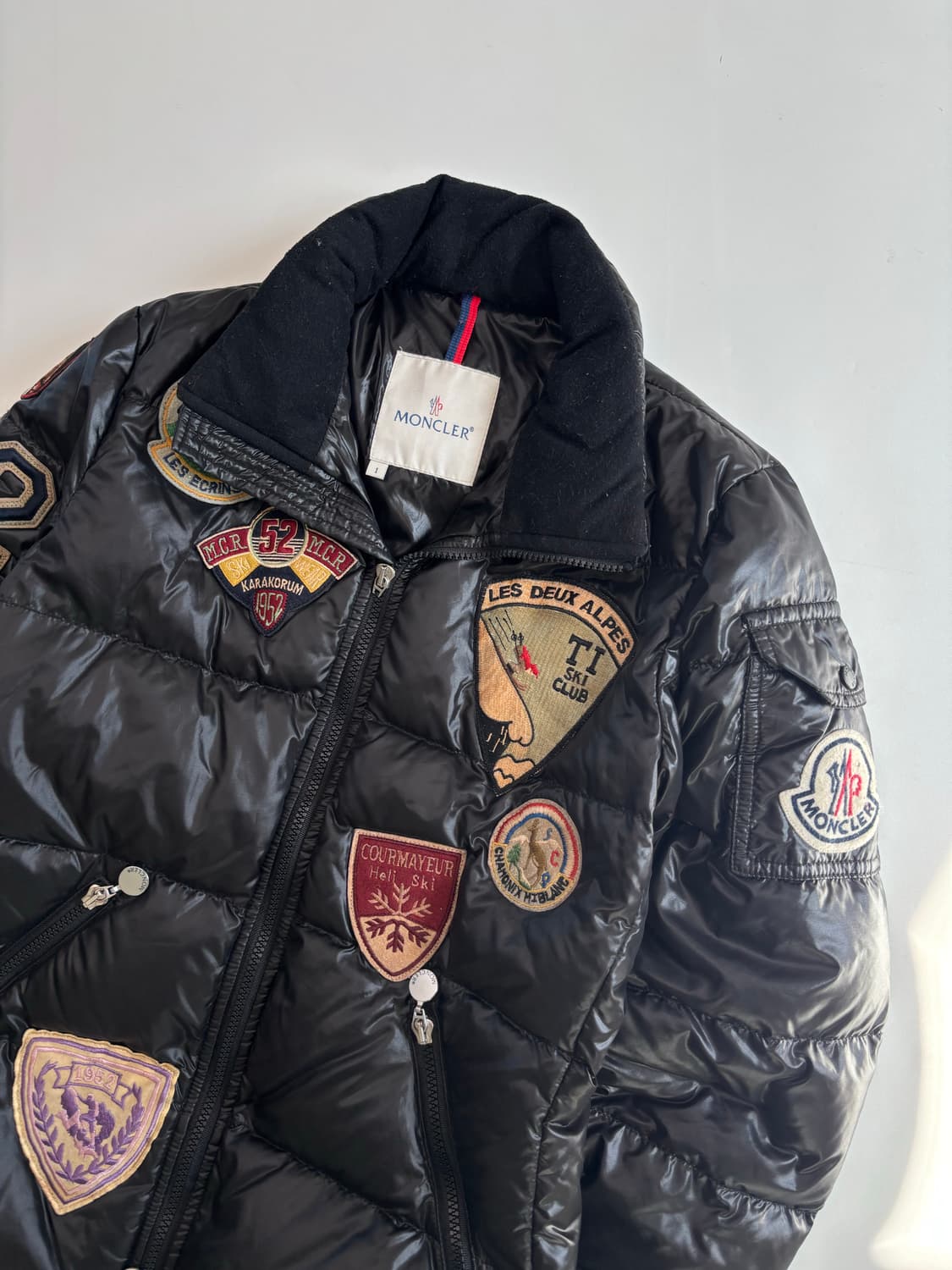 Moncler K2 몽클레어 와펜 스페셜 패치 패딩 상품이미지3