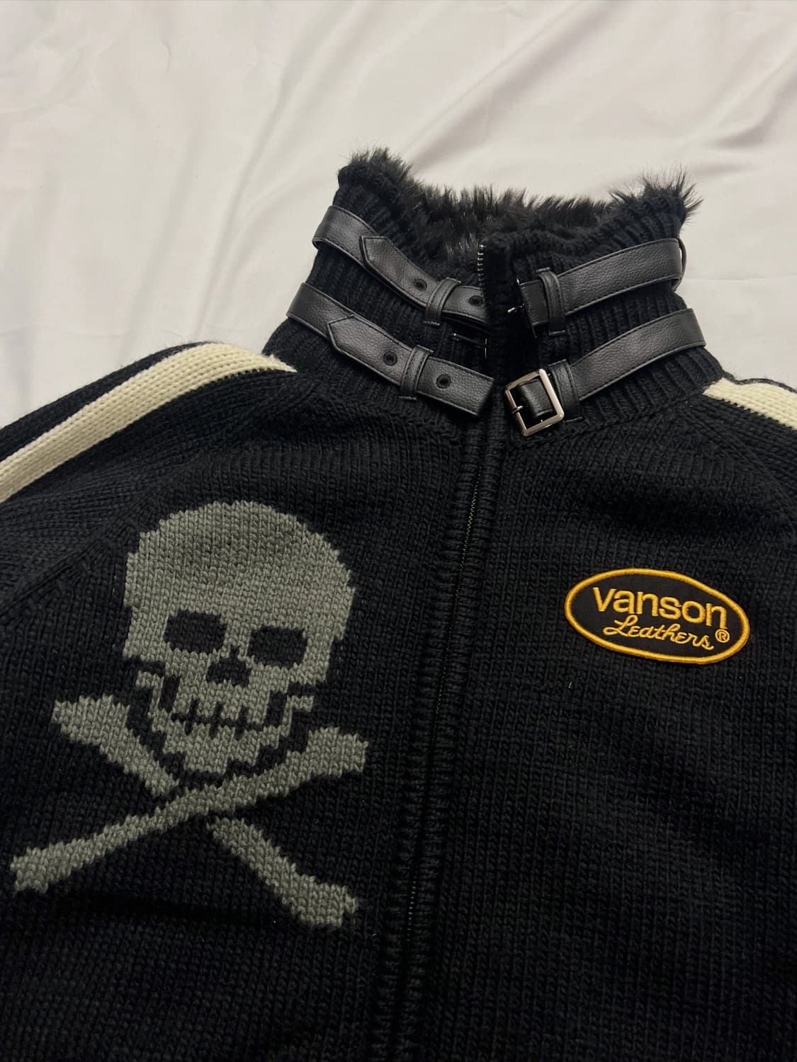 밴슨 스컬 니트 코위찬 상품이미지7