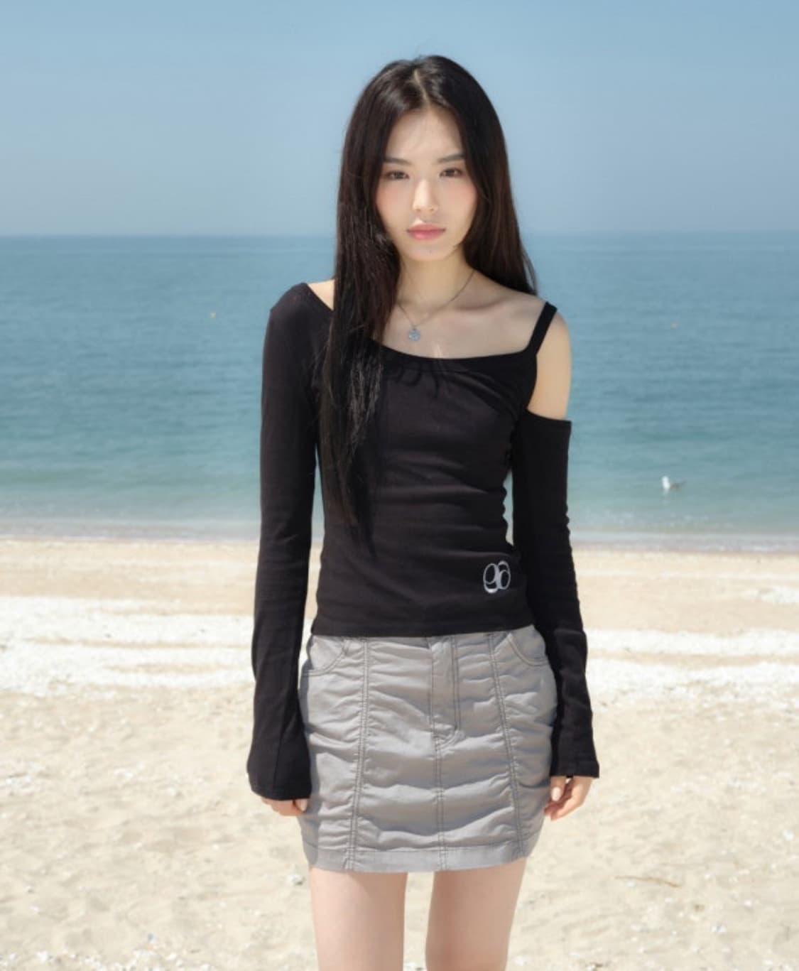애즈온 컷아웃 티 셔츠 롱슬리브 보헤미안서울쓰리타임즈 상품이미지2
