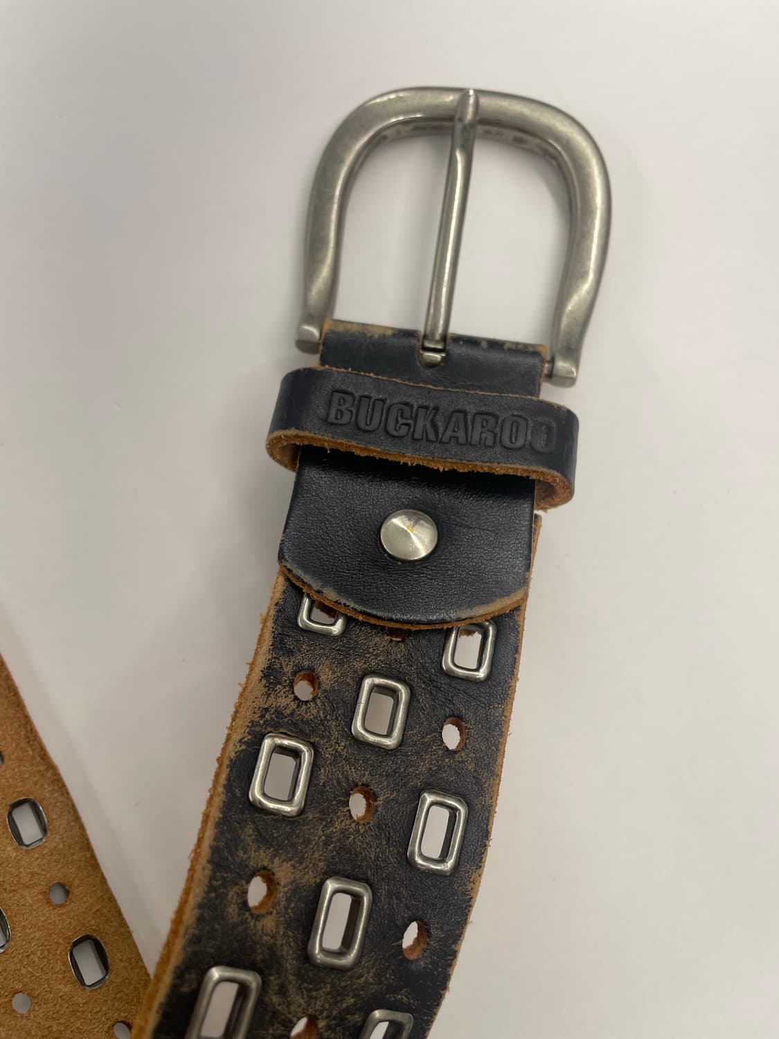 스퀘어 스터드 블랙 에이징 벨트 상품이미지2