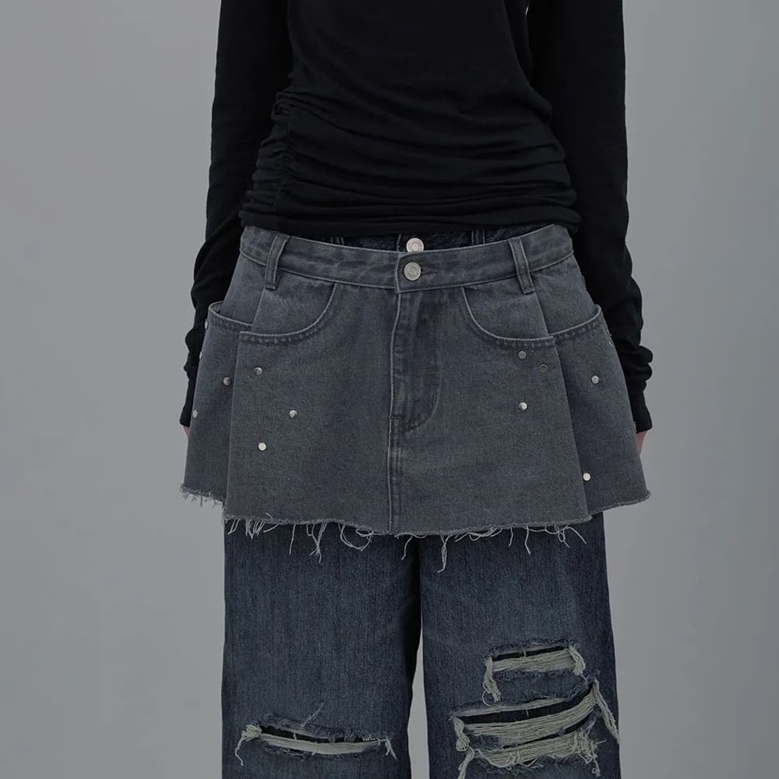 LCDC RAW-CUT STUD DENIM SKIRT 상품이미지1