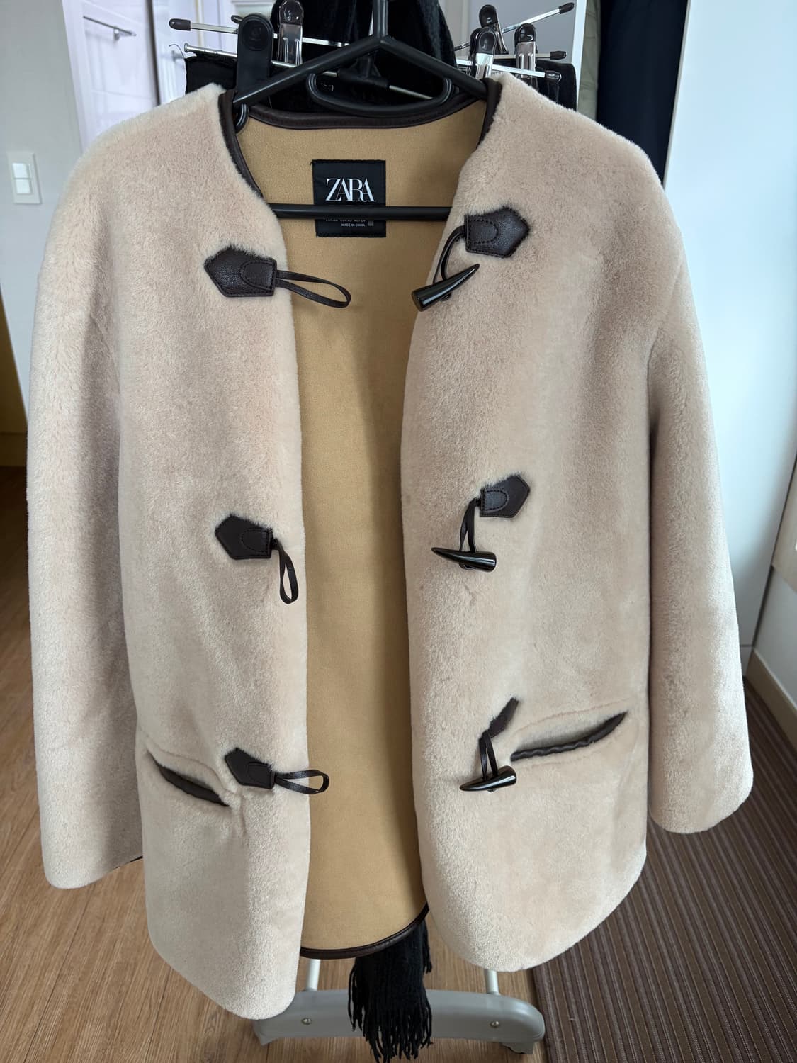 자라 무스탕 상품이미지1