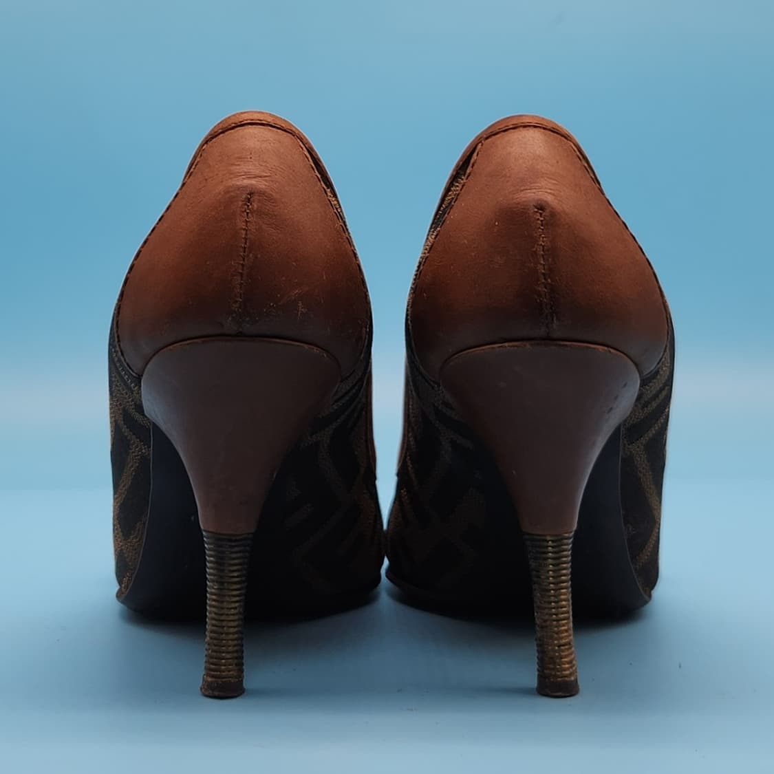 ooo 펜디 캔버스 여성힐36 230 굽9 상품이미지4