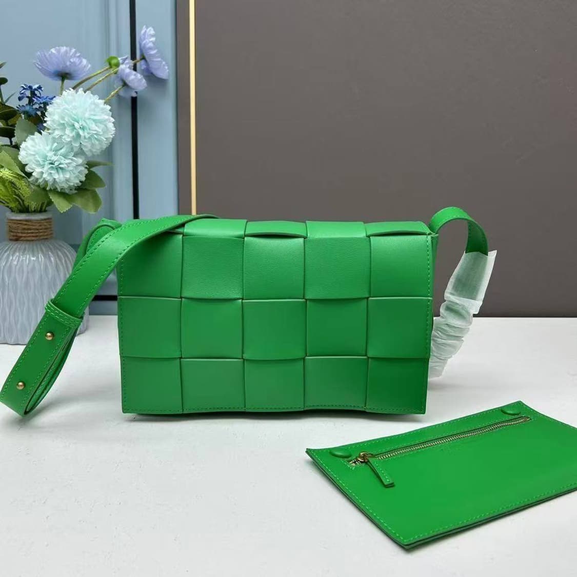 보테가 베네타(Bottega Veneta) 카세트 백
 상품이미지6