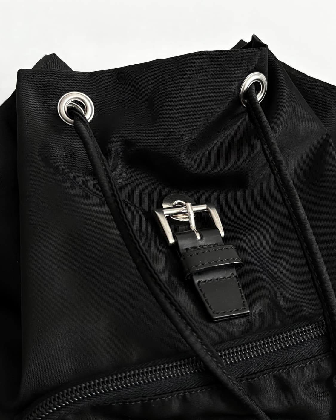 PRADA 프라다 삼각 플레이트 원포켓 백팩 상품이미지10