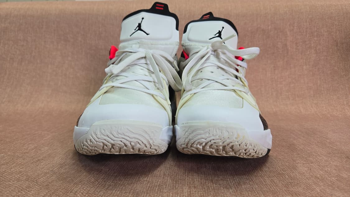 나이키 조던 정품 305mm- 37로우 농구화 흰검빨 상품이미지3