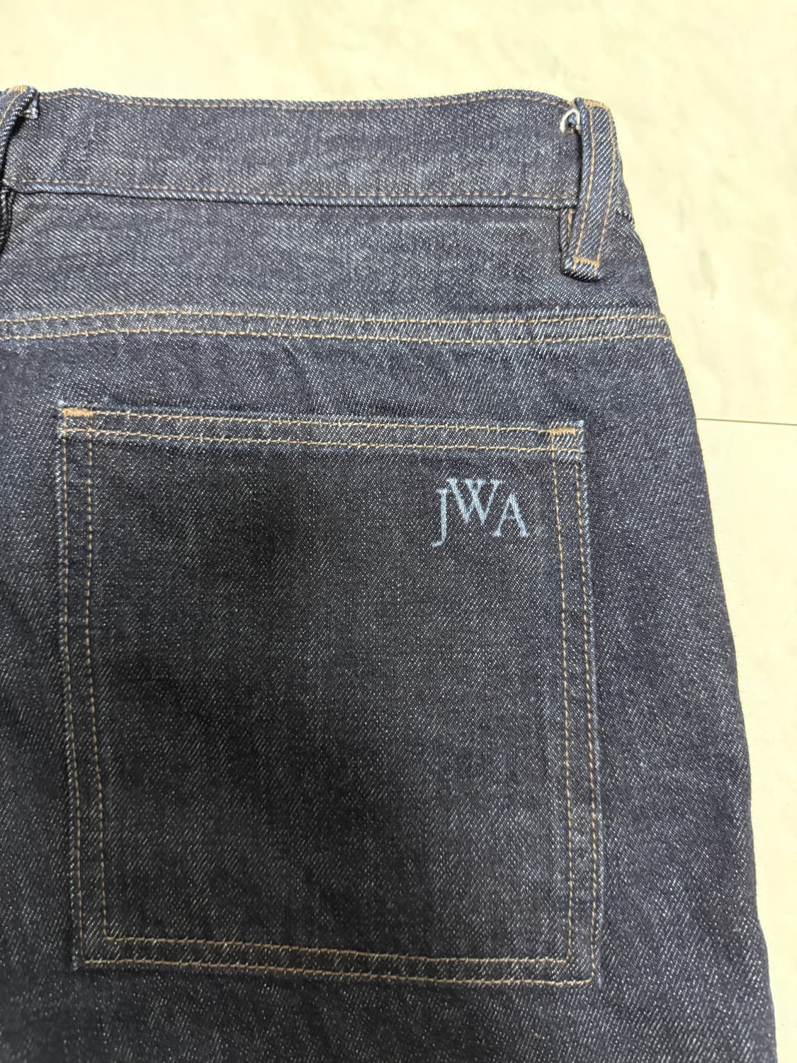 유니클로 JWA JW앤더슨 스트레이트 데님 팬츠 진 상품이미지4