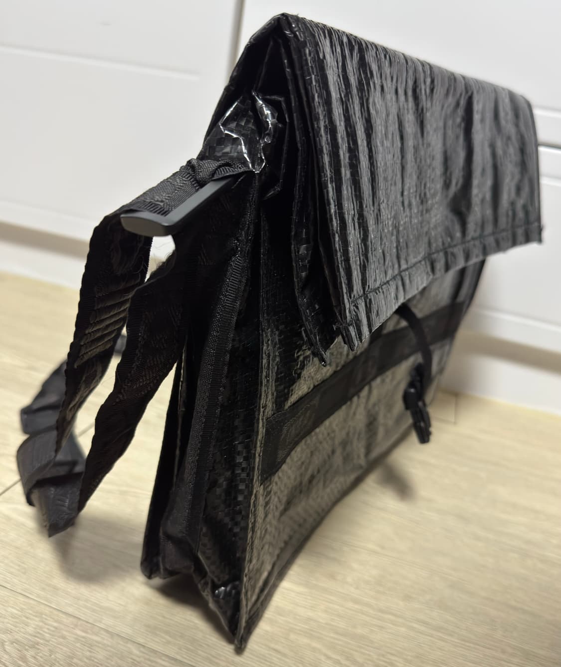 IKEA 이케아 메신저백 OBEGRANSAD 블랙 상품이미지2