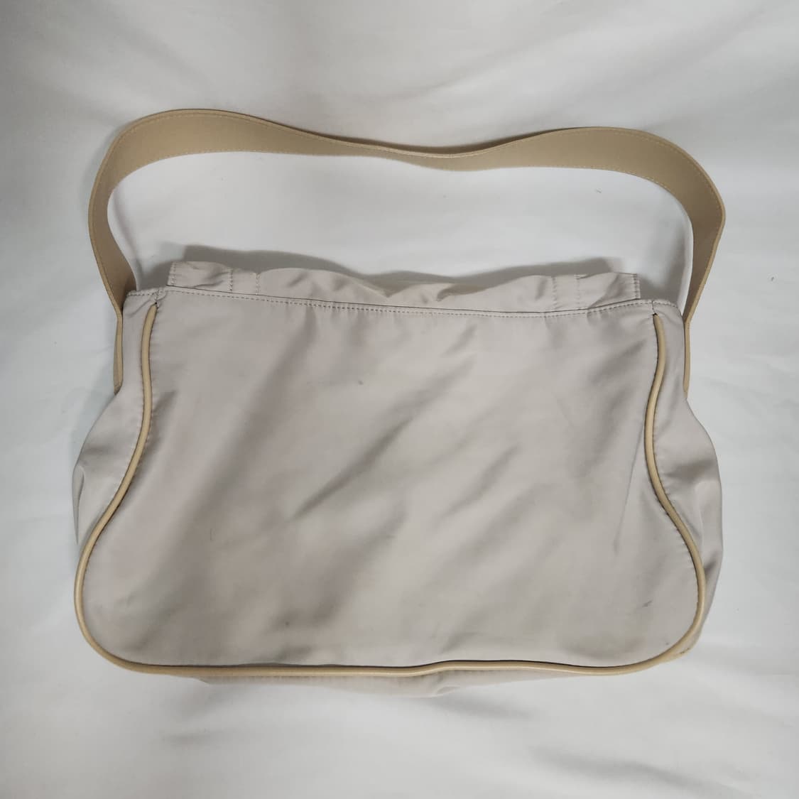 J420 마땡킴 버클 나일론 숄더백
 상품이미지4