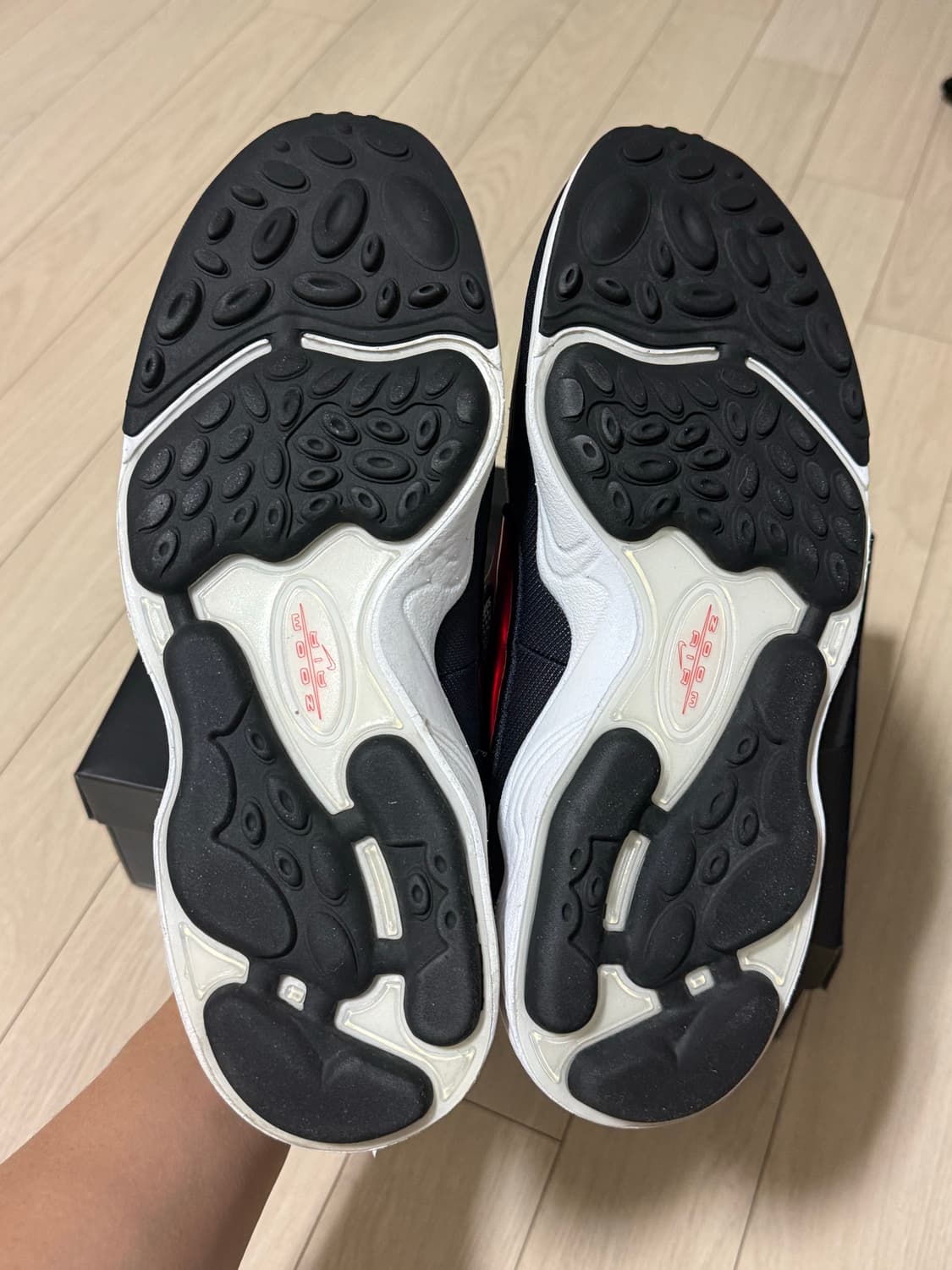 (285) 나이키 에어 줌 스피리돈 메탈릭 실버 스포츠 레드 상품이미지2